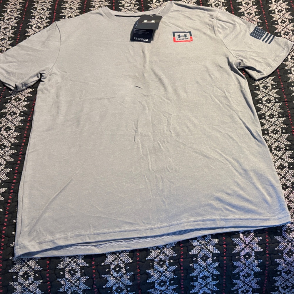 Under Armour YL Light Gray Short Sleeve Tee